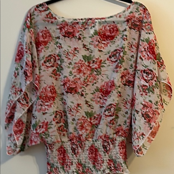 Pink and White Relaxed Blouse with Smocked 3/4 Sleeves - Picture 5 of 5